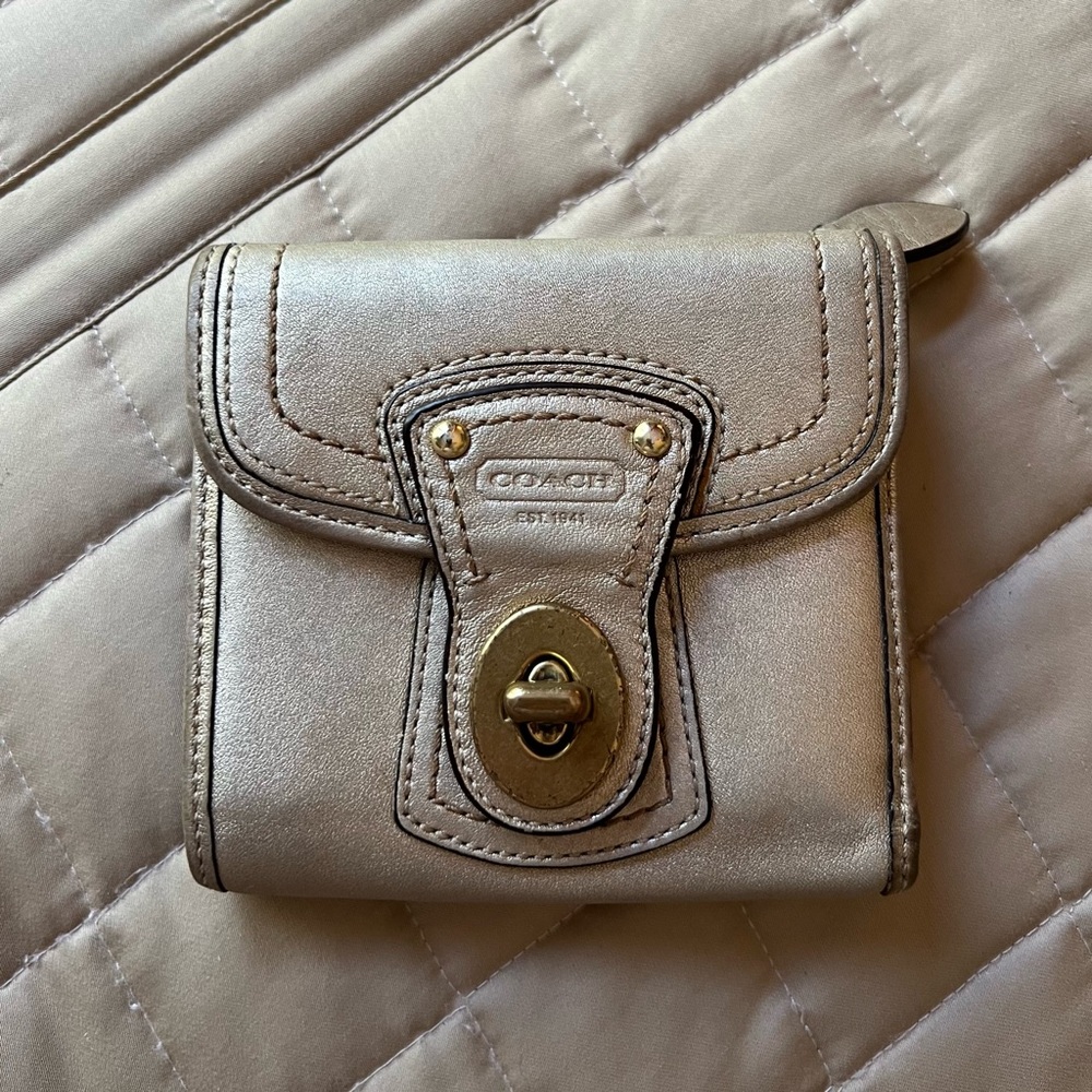 Coach Legacy Gold Turlock Small Wallet with pink lavender leather lining
